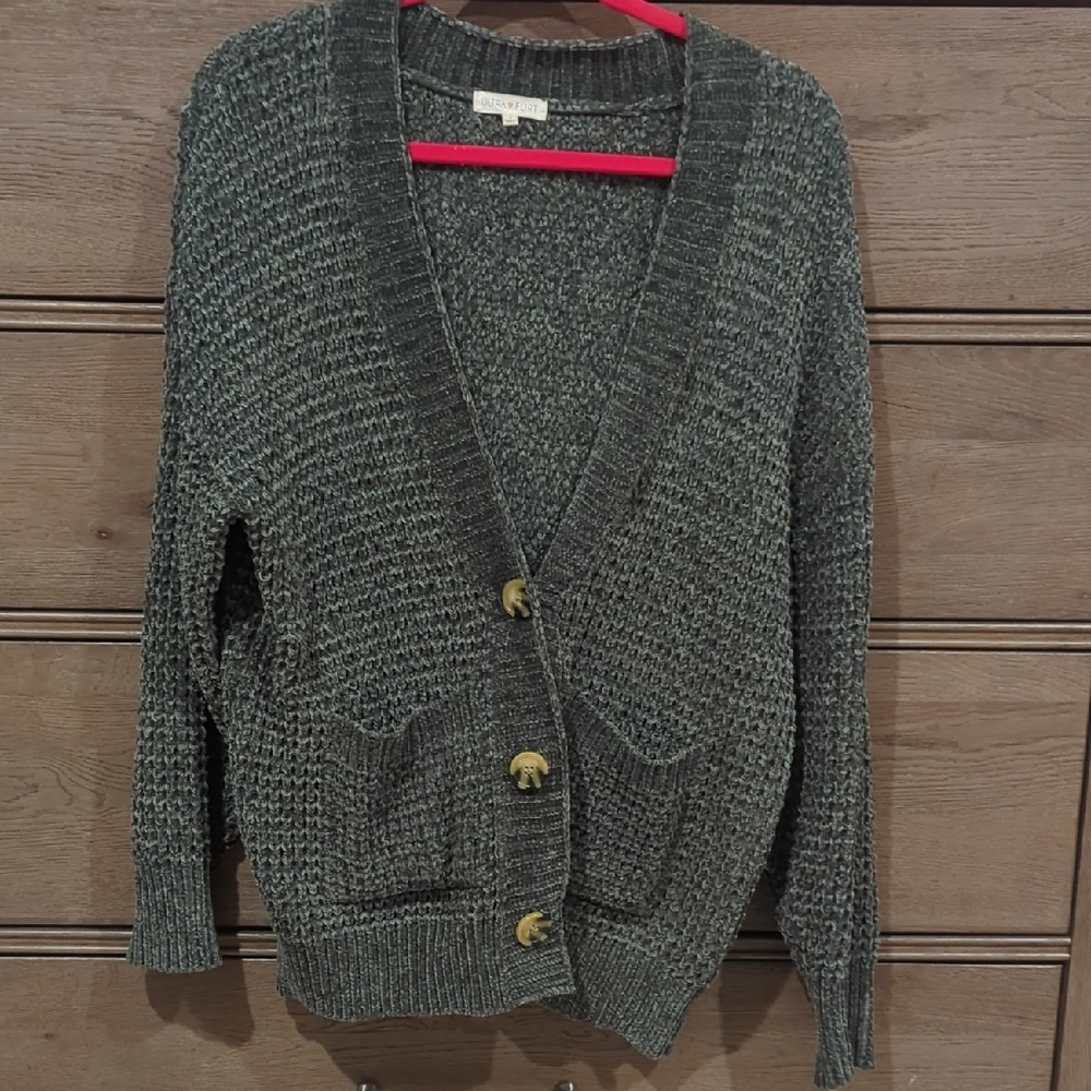 Chunky Knit Button-Up Cardigan